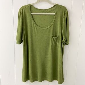 super soft green t-shirt, green pocket tee, scoop neck pocket t-shirt